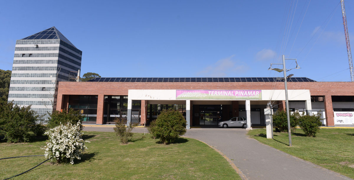 Robó un teléfono en Madariaga y quedó detenido en la terminal de ómnibus de Pinamar