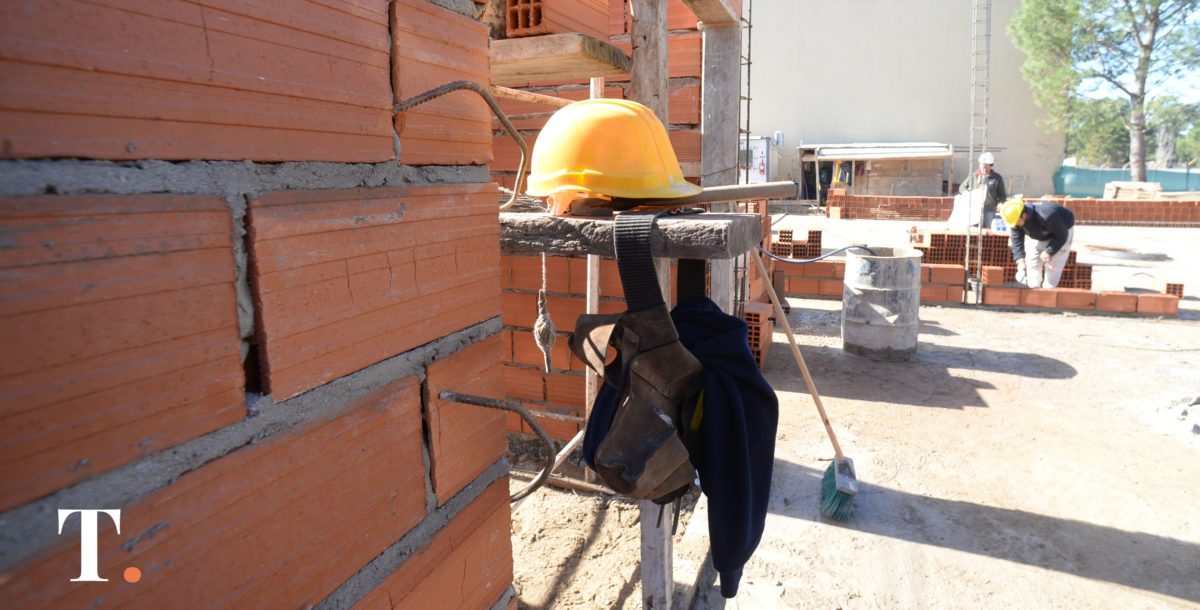 Son cerca de 1.000 las obras paralizadas por Milei en provincia de Buenos Aires