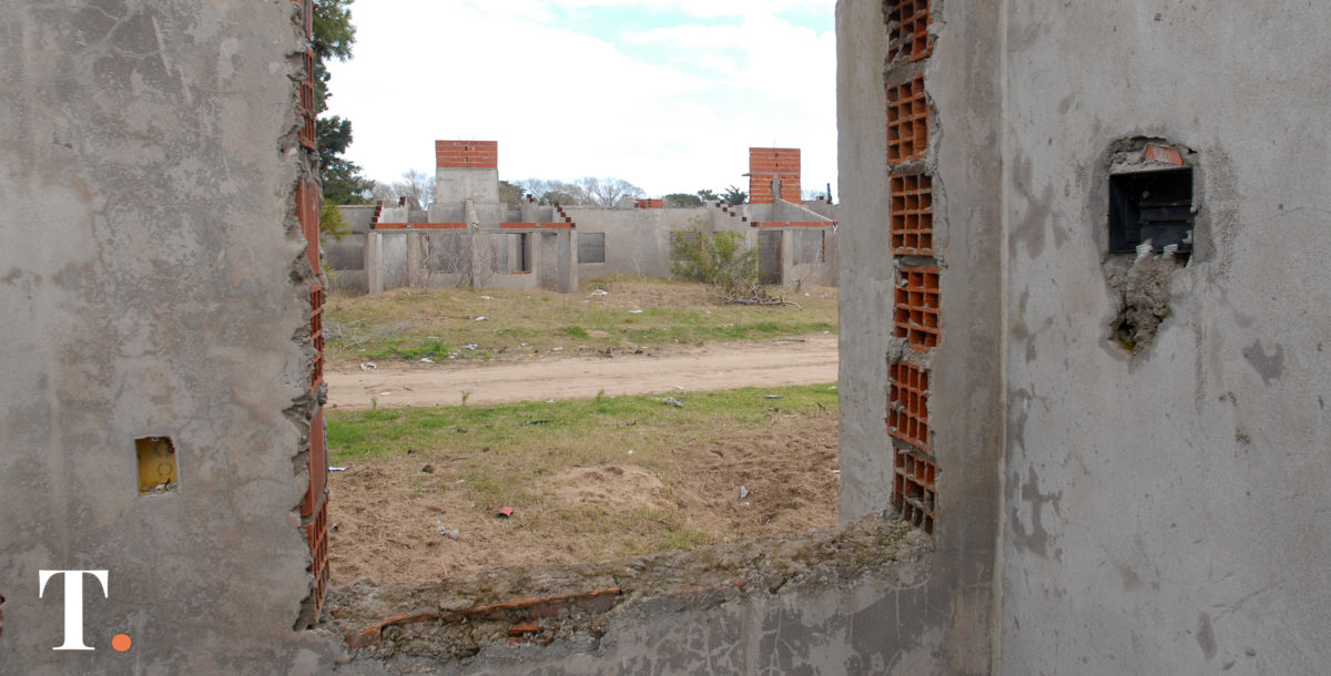 Escuelas, jardines y 137 viviendas: las obras que paralizó Milei en Mar Chiquita