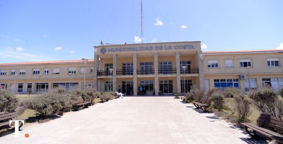 Ya funciona en La Costa el nuevo centro municipal para la gestión de reclamos