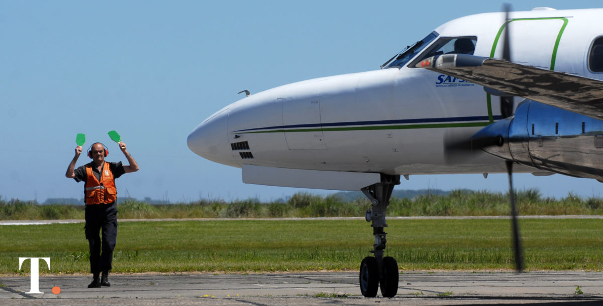 Alegría en Villa Gesell: el aeropuerto ya operativo recibió visitantes de Santa Fe
