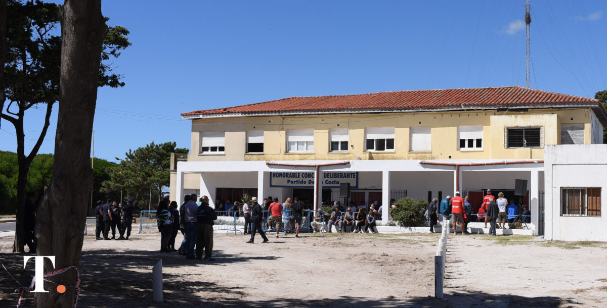 El oficialismo de La Costa convoca a sesión para que juren los ediles opositores