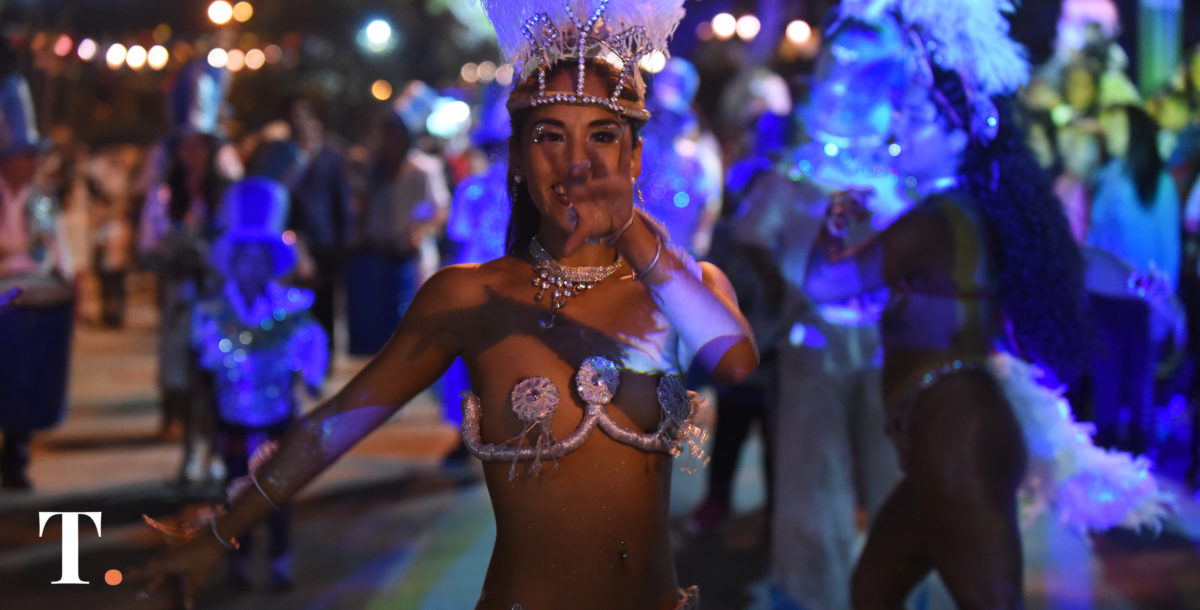 El carnaval de Villa Gesell, una fiesta llena de música y colorido