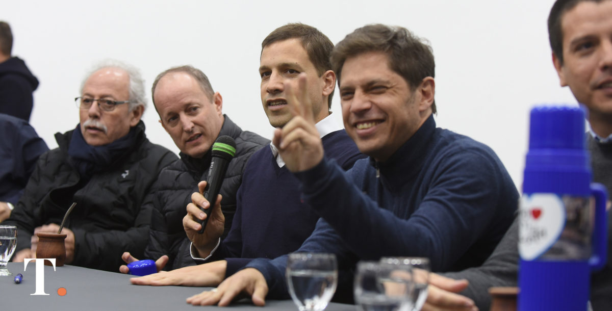 Kicillof dispuso un aumento de $4.000 para los estatales bonaerenses