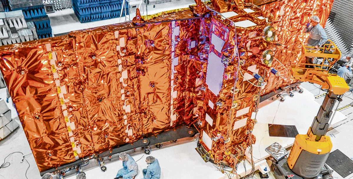 Invap anuncia la fabricación del tercer satélite Arsat