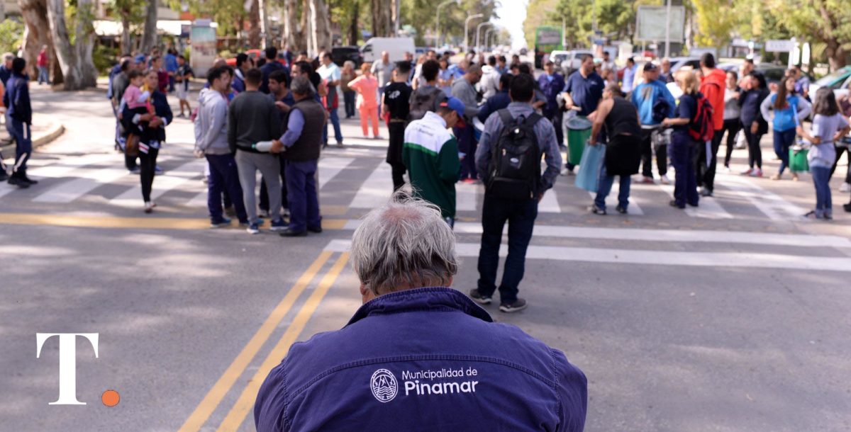 Pinamar: disertan sobre la ley de bases y el impacto en la vida de los trabajadores