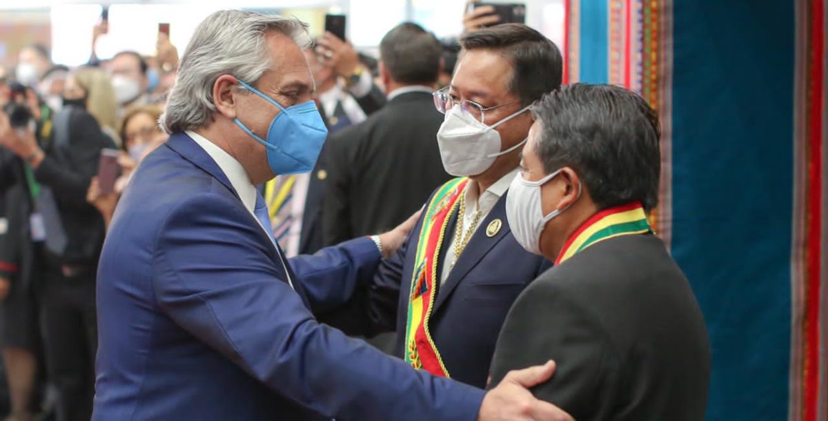 Arce toma posesión de la presidencia de Bolivia: “Se termina la pesadilla que duró un año exacto”