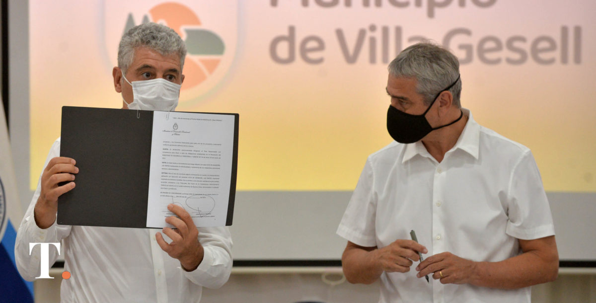 Ferraresi entregó créditos para construcción en Villa Gesell, La Costa y Mar Chiquita