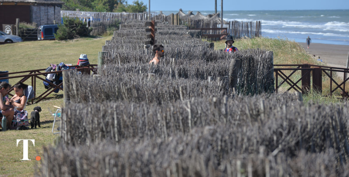 Presentan en La Costa un plan para preservar y restaurar el frente marítimo