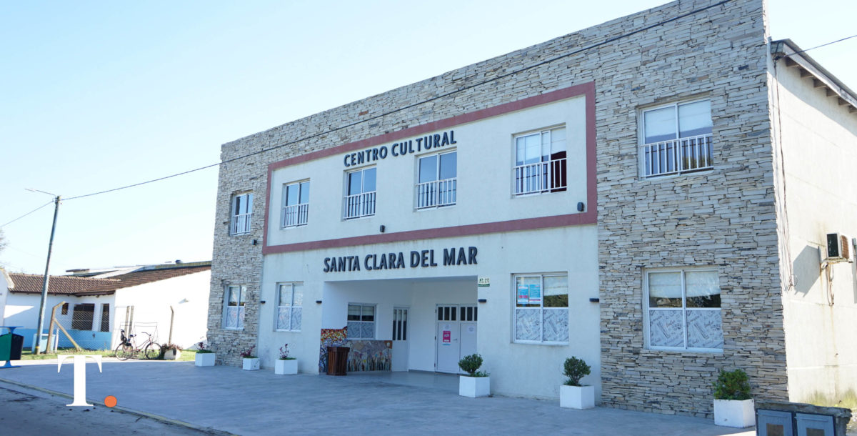 Gustavo Sylvestre presenta en Santa Clara del Mar su libro sobre Mujica