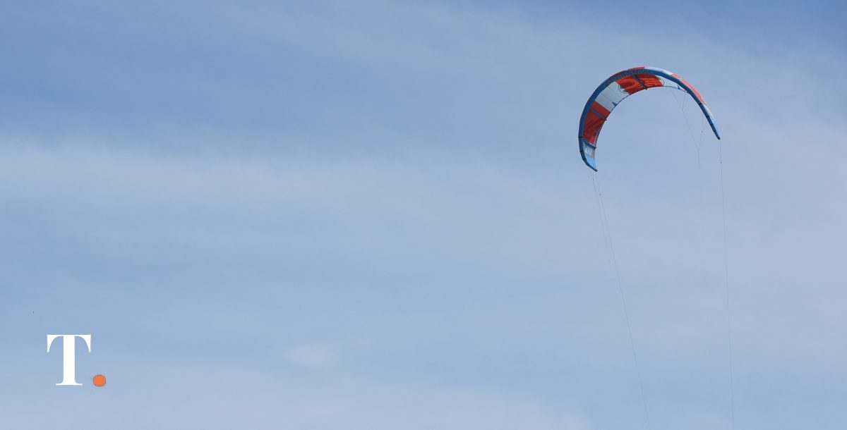 Solicitan a la prefectura uruguaya sumarse al rastrillaje para dar con la kitesurfista