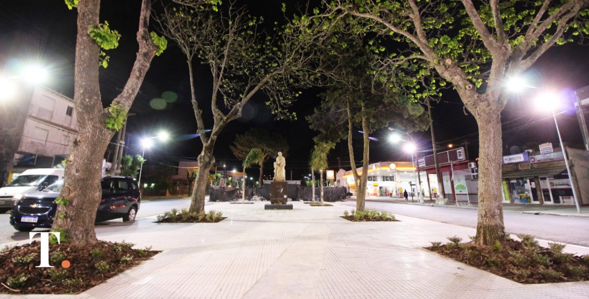 Continúa el programa de entrega gratuita de árboles en La Costa