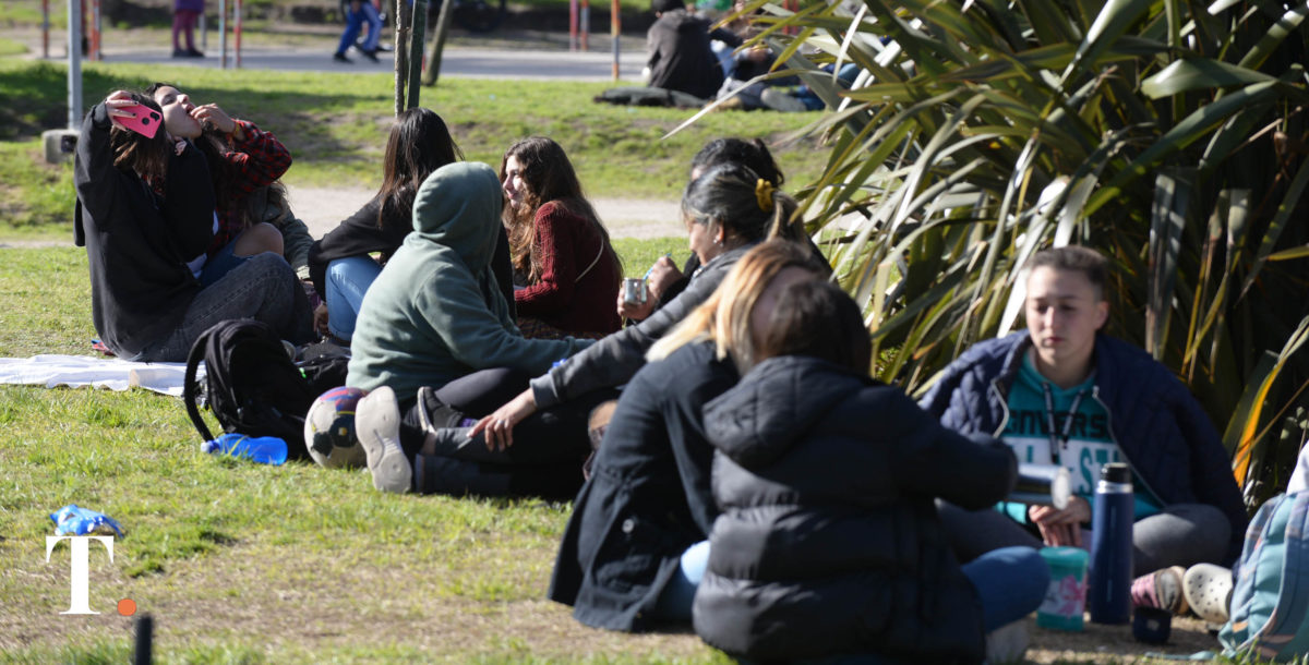 Suicidios de adolescentes y tentativas: un tema que preocupa a los docentes
