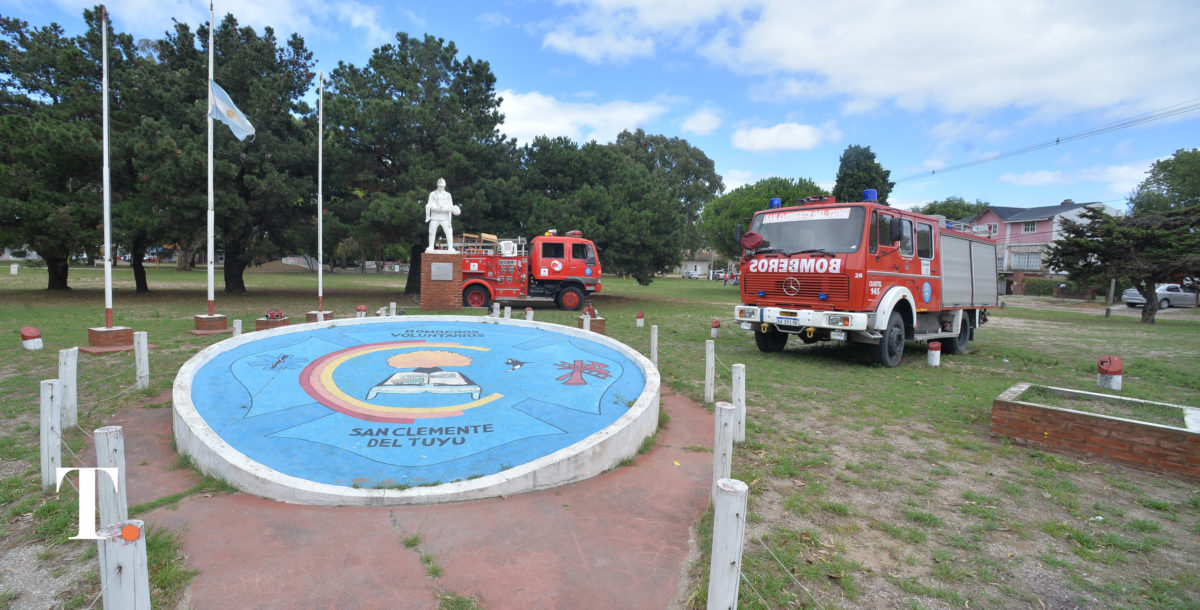 Cadetes de las escuelas de bomberos bonaerenses se capacitan en La Costa