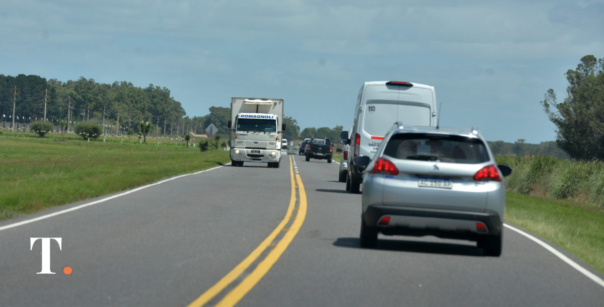 Cruzó la línea amarilla en la ruta y debe afrontar una multa de $1.700.000