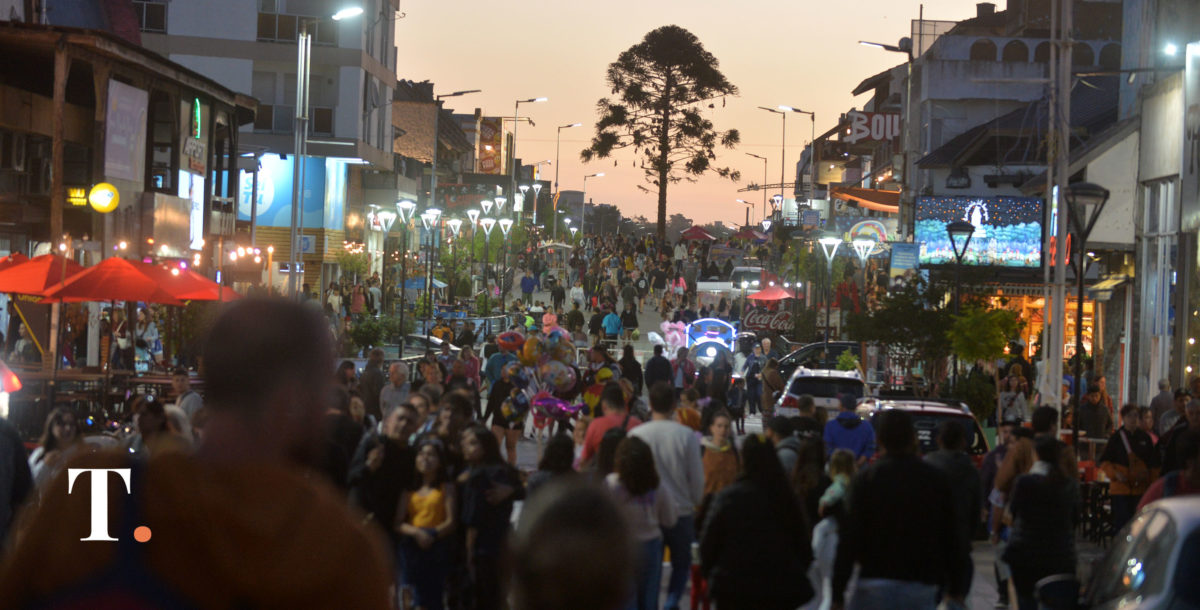 Verano 2026: comerciantes y autoridades de Villa Gesell analizaron costos y precios