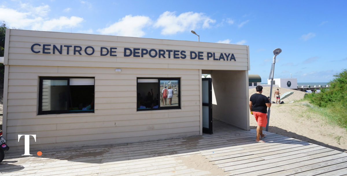 Múltiples actividades de verano en Mar de Ajó en el centro de deportes de playa