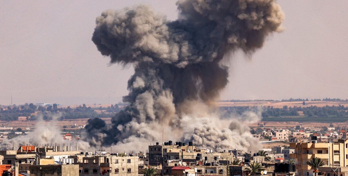 Tras la matanza en el hospital de Gaza, la guerra de Israel da un giro extremo