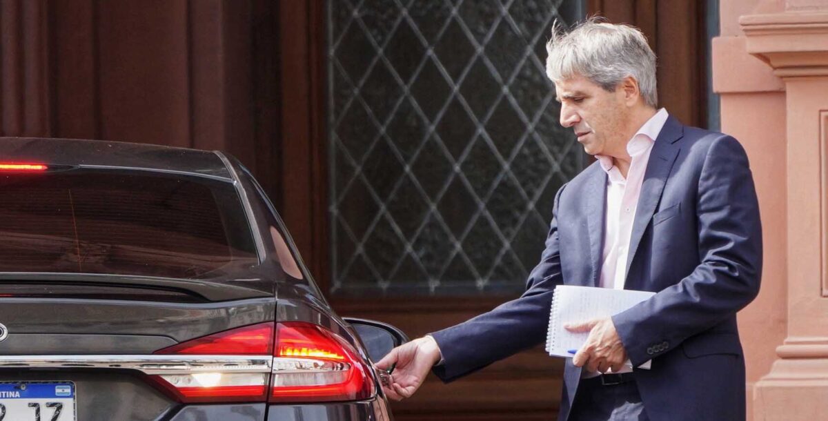 El FMI apoyó las medidas de Caputo: “Apuntan a mejorar las finanzas públicas”