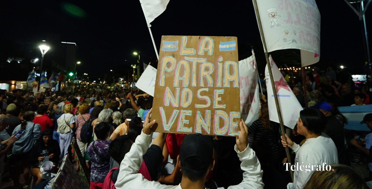 Alerta y reclamos del sector nuclear por las políticas de desinversión de Milei