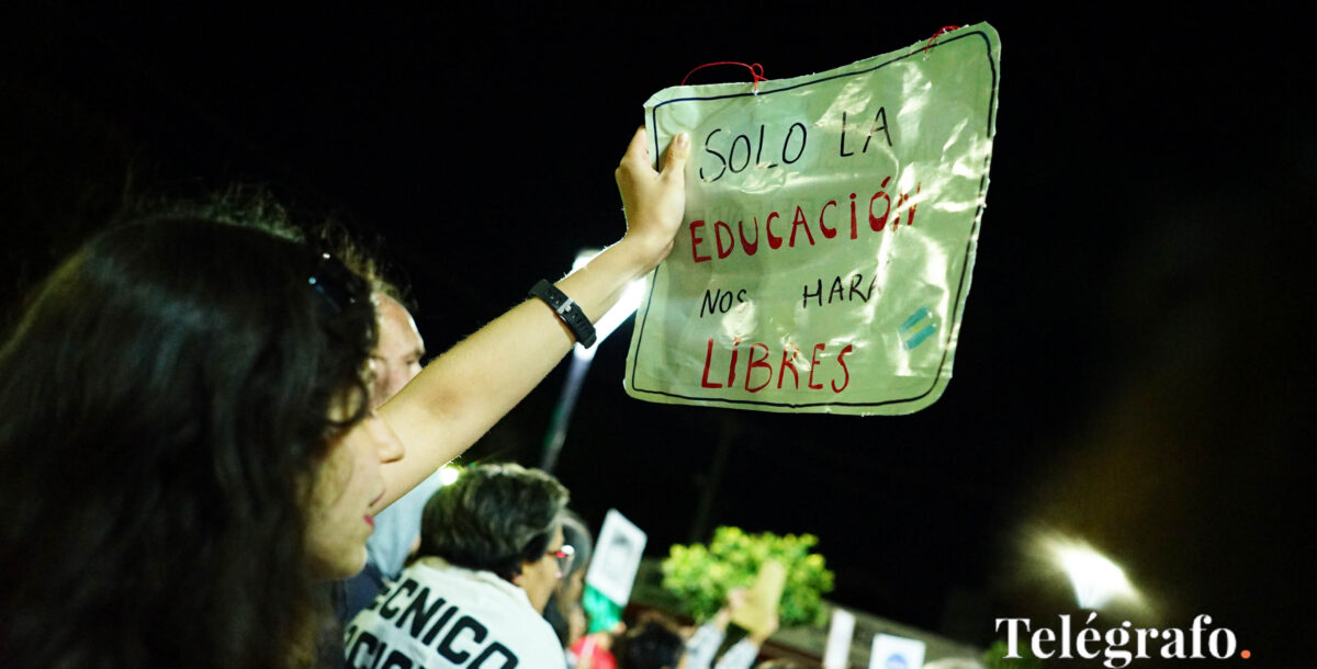 Asisten con alojamiento en Mar del Plata a 95 jóvenes estudiantes de Mar Chiquita