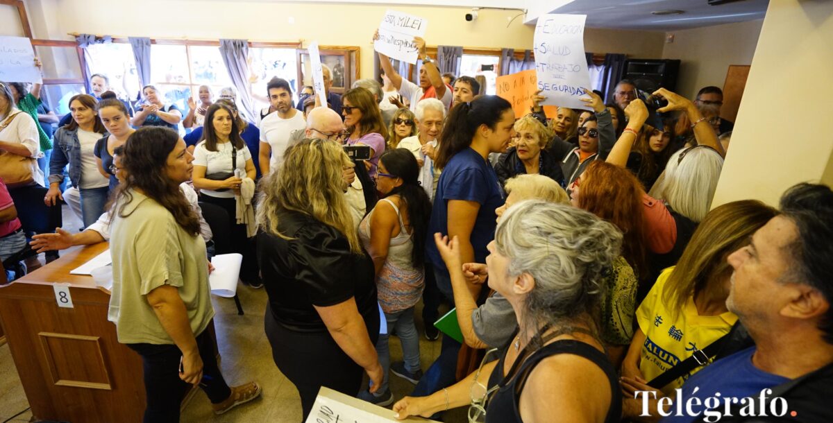 Aumenta la tensión en Villa Gesell: municipales y camioneros van al paro