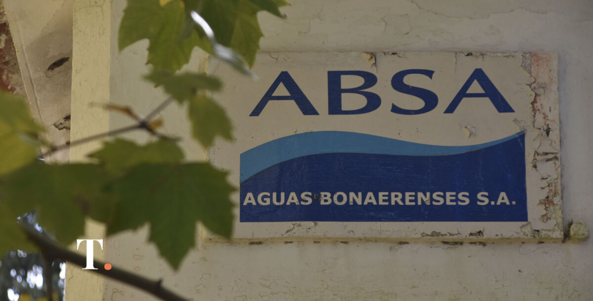 ABSA arrancó en Coronel Vidal la obra de recambio del colector cloacal