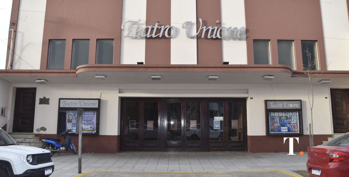 Avanzan las obras de reparación y puesta en valor del teatro Unione de Dolores