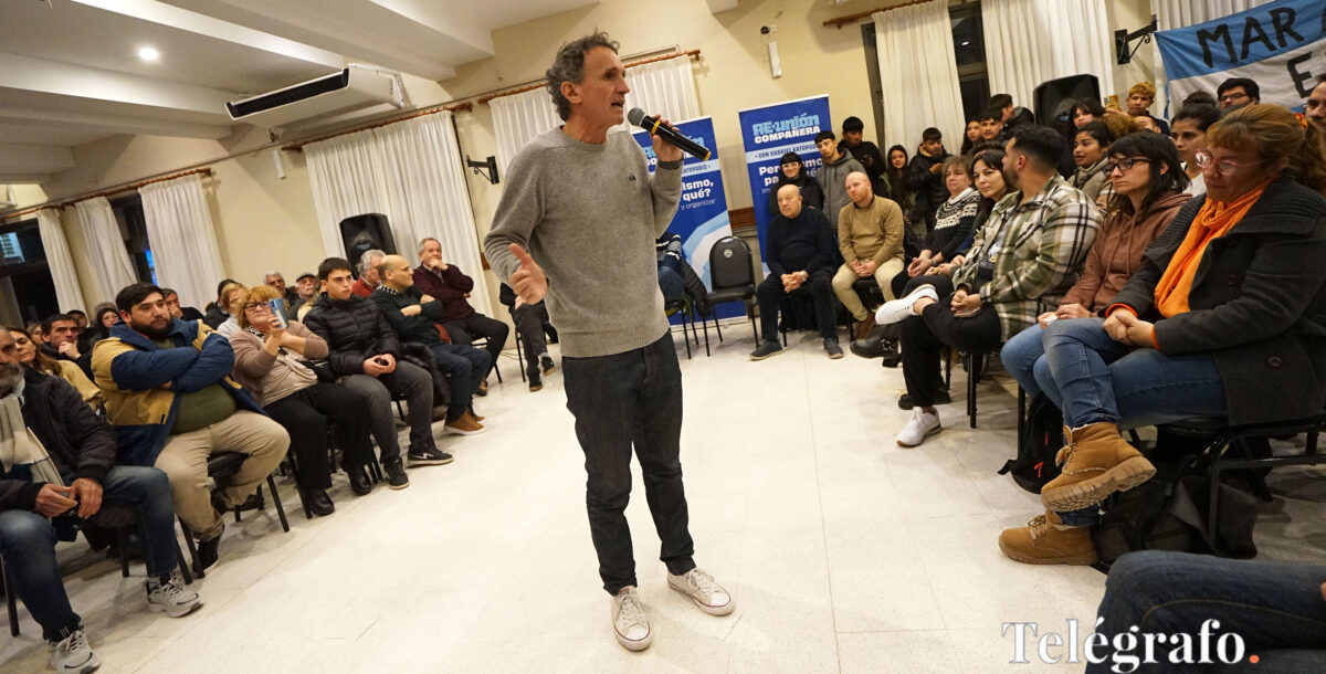 Junto a 120 intendentes, Katopodis exige que Milei baje la nafta y haga obras