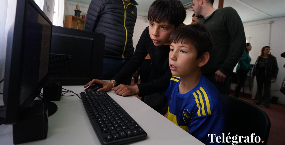 Inauguran una nueva aula digital en la zona sur de Villa Gesell