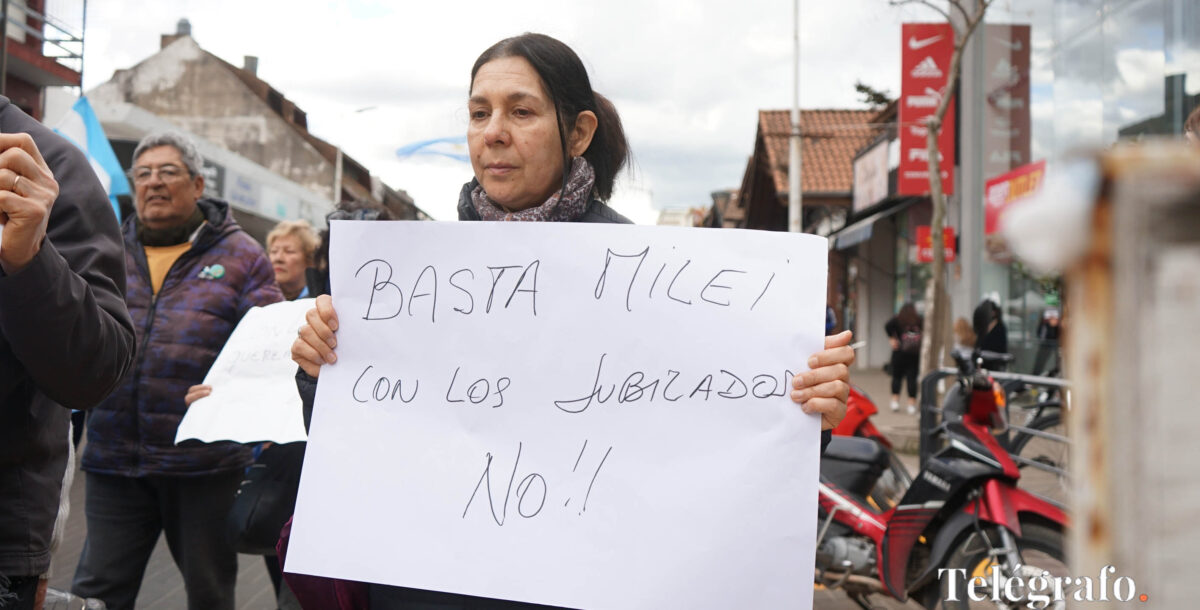 Más de 500 intendentes reclaman a Milei un cambio de rumbo económico y social