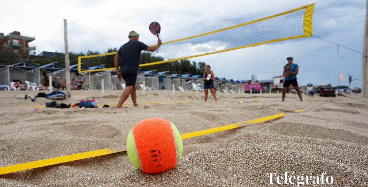 Se disputa en Villa Gesell una fecha del torneo nacional de beach tenis