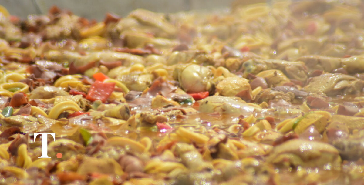 Pasó la fiesta, quedan las imágenes: así se vivió la gran paella de Villa Gesell