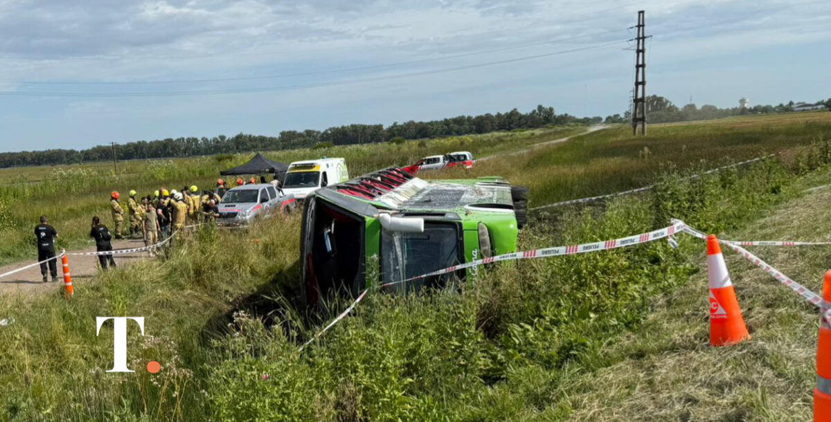 Tragedia en ruta 2: dos muertos y varios heridos tras el vuelco de un micro