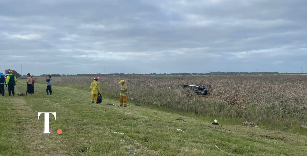 Tragedia en ruta 11: tras un despiste y vuelco murió una mujer de 50 años