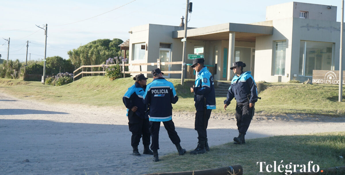 Kicillof encabezó el acto de egreso de 1.547 oficiales de la policía bonaerense